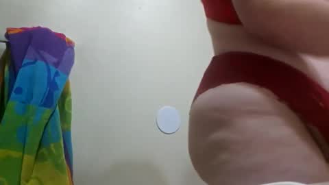 Snapshot of aliceinwonder6669 chatting on 10-16-25, 10:33 Aliceinwonder6669 online show from 10-16-25, 10:33