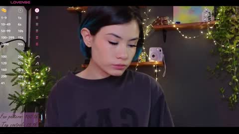 Alice  vacation  online show from 12-28-24, 07:33