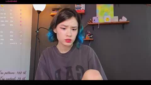 Alice  vacation  online show from 03-04-25, 07:08