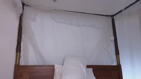 Snapshot of alicekit chatting on 03-26-26, 12:11 Alice vacation online show from 03-26-26, 12:11