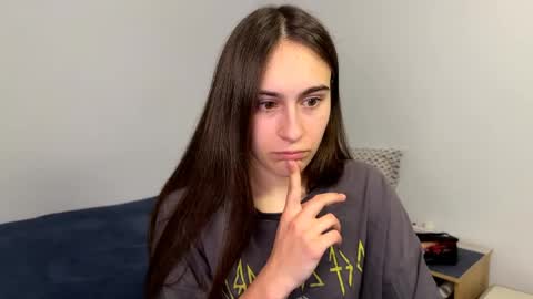 alicekollt online show from 05-18-26, 07:31