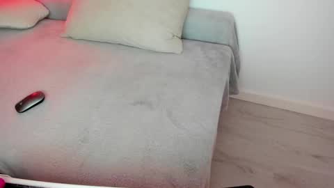 AliceLevine online show from 03-05-25, 08:21