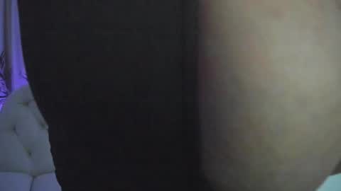 AliceLevine online show from 10-16-25, 04:02