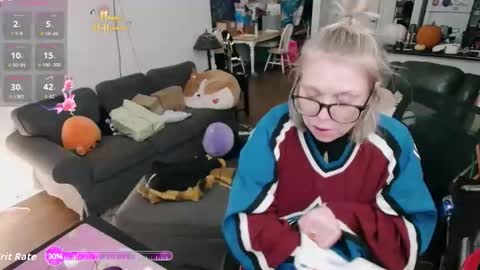 Snapshot of aliceliddell710 chatting on 10-17-25, 07:38 Alice Liddell online show from 10-17-25, 07:38