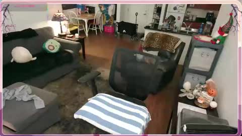 Snapshot of aliceliddell710 chatting on 12-15-25, 08:46 Alice Liddell online show from 12-15-25, 08:46