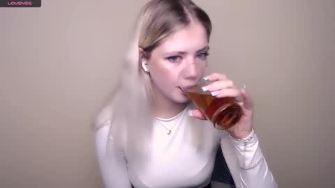 Alice online show from 09-12-25, 06:24