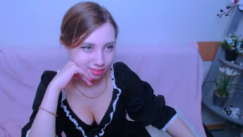 Snapshot of alicemias_ chatting on 07-14-26, 10:09 Alice online show from 07-14-26, 10:09