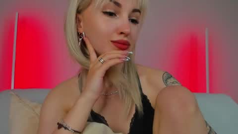 Snapshot of alicemonro chatting on 06-04-26, 01:22 alicemonro online show from 06-04-26, 01:22