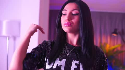 Snapshot of aliceravenx chatting on 12-07-24, 05:37 Alice online show from 12-07-24, 05:37