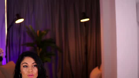 Snapshot of aliceravenx chatting on 12-14-24, 06:13 Alice online show from 12-14-24, 06:13