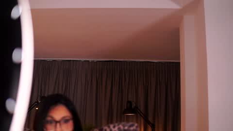 Snapshot of aliceravenx chatting on 12-20-24, 05:57 Alice online show from 12-20-24, 05:57