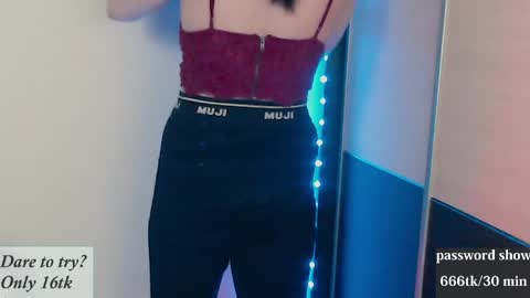 aliceriddle1 online show from 04-16-26, 09:39