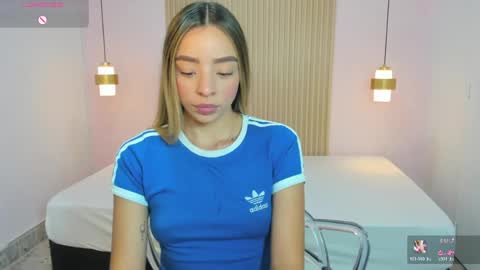 Snapshot of aliceross1 chatting on 06-05-26, 08:36 AliceRoss online show from 06-05-26, 08:36