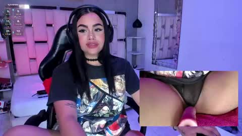 Snapshot of aliceroys chatting on 05-31-26, 01:18 Alice online show from 05-31-26, 01:18