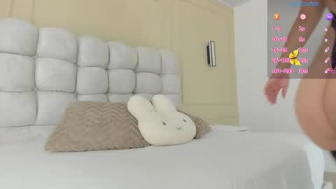Snapshot of alicestark2 chatting on 06-13-26, 12:58 online show from 06-13-26, 12:58