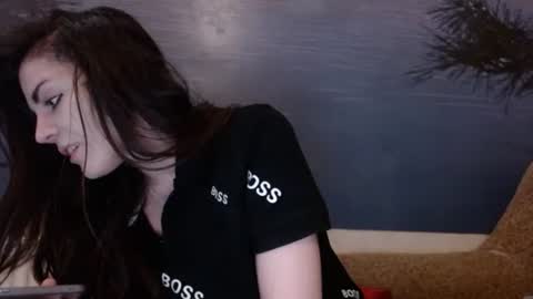 Snapshot of alicetailorrr chatting on 03-11-25, 06:43 AliceTailorrr online show from 03-11-25, 06:43