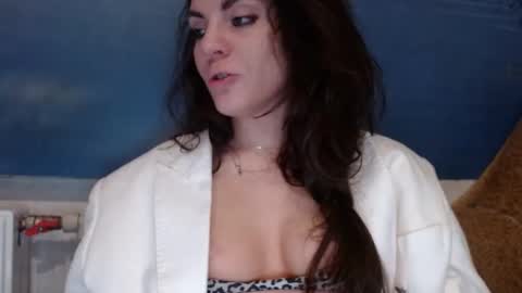 Snapshot of alicetailorrr chatting on 09-13-25, 11:15 AliceTailorrr online show from 09-13-25, 11:15