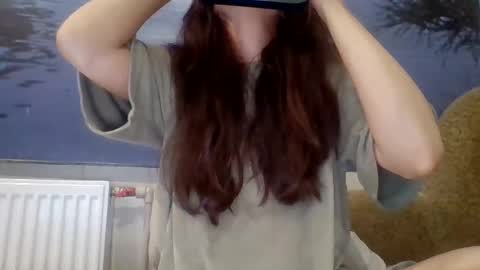 Snapshot of alicetailorrr chatting on 11-03-25, 07:04 AliceTailorrr online show from 11-03-25, 07:04