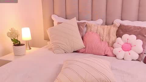 Snapshot of aliceveraa_ chatting on 07-06-26, 03:03 Alice Vera online show from 07-06-26, 03:03