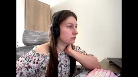 Jenny online show from 06-23-26, 04:27