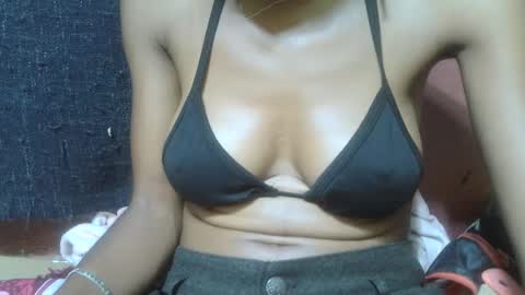 alicia253177 online show from 02-08-25, 12:28