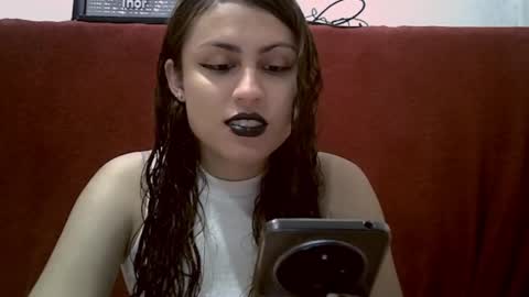 Snapshot of alicia_axiom chatting on 05-18-26, 06:25 alicia_axiom online show from 05-18-26, 06:25