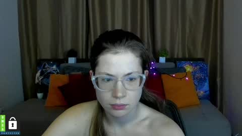 Alicia online show from 01-31-25, 01:43