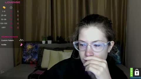 Alicia online show from 10-10-25, 05:17