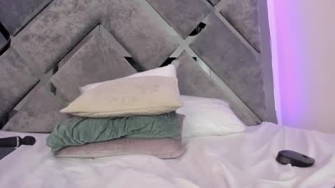 Snapshot of alicia_jerez1 chatting on 02-12-25, 07:56 Alice online show from 02-12-25, 07:56