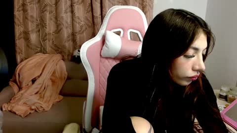 ALICIA  online show from 12-16-24, 04:34