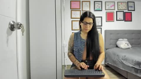 alicia_rainbow online show from 06-29-26, 03:57