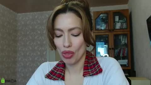 Alicia online show from 12-18-25, 05:57