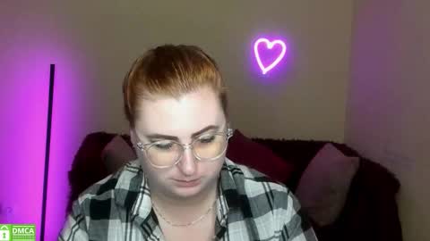 Snapshot of alicia_side_red chatting on 09-21-25, 05:31 Alicia online show from 09-21-25, 05:31