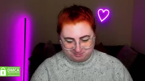 Snapshot of alicia_side_red chatting on 09-27-25, 05:45 Alicia online show from 09-27-25, 05:45