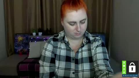 Snapshot of alicia_side_red chatting on 09-29-25, 05:23 Alicia online show from 09-29-25, 05:23