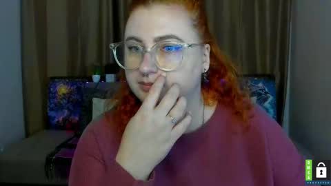 Snapshot of alicia_side_red chatting on 10-13-25, 11:21 Alicia online show from 10-13-25, 11:21