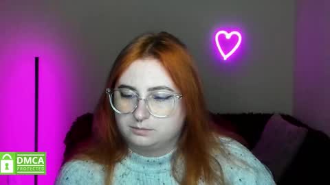 Snapshot of alicia_side_red chatting on 10-14-25, 05:30 Alicia online show from 10-14-25, 05:30