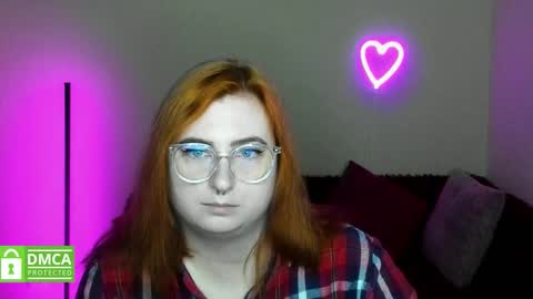 Snapshot of alicia_side_red chatting on 10-17-25, 05:48 Alicia online show from 10-17-25, 05:48