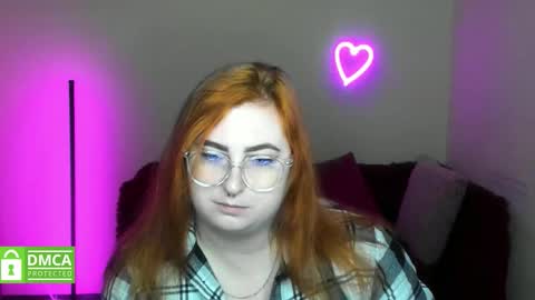 Snapshot of alicia_side_red chatting on 10-24-25, 05:48 Alicia online show from 10-24-25, 05:48