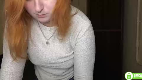 Snapshot of alicia_side_red chatting on 10-29-25, 06:37 Alicia online show from 10-29-25, 06:37