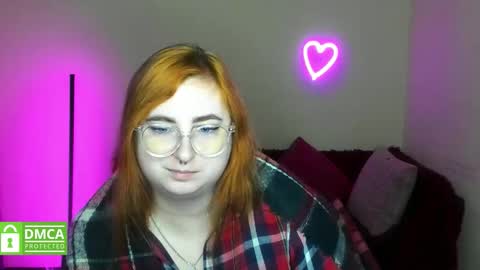 Snapshot of alicia_side_red chatting on 10-31-25, 06:47 Alicia online show from 10-31-25, 06:47