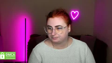 Snapshot of alicia_side_red chatting on 11-02-25, 06:27 Alicia online show from 11-02-25, 06:27