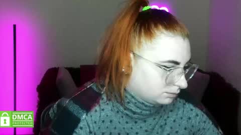 Snapshot of alicia_side_red chatting on 11-14-25, 06:34 Alicia online show from 11-14-25, 06:34