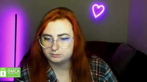 Snapshot of alicia_side_red chatting on 11-28-25, 06:38 Alicia online show from 11-28-25, 06:38