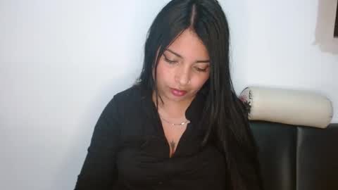 Snapshot of alicia_va chatting on 01-28-25, 03:47 Alice online show from 01-28-25, 03:47
