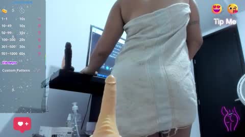 Snapshot of alicia_whittee chatting on 09-13-25, 10:04 alicia_whittee online show from 09-13-25, 10:04