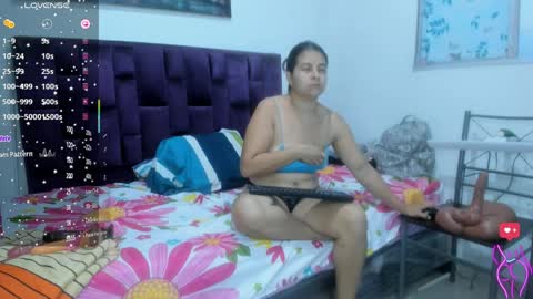 alicia_whittee online show from 04-10-26, 10:42