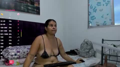 Snapshot of alicia_whittee chatting on 07-03-26, 10:43 alicia_whittee online show from 07-03-26, 10:43