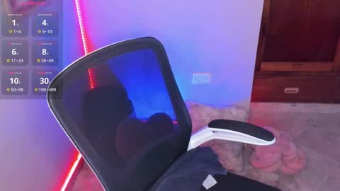 Snapshot of aliciaballard chatting on 12-19-24, 08:13 Jennyfer online show from 12-19-24, 08:13