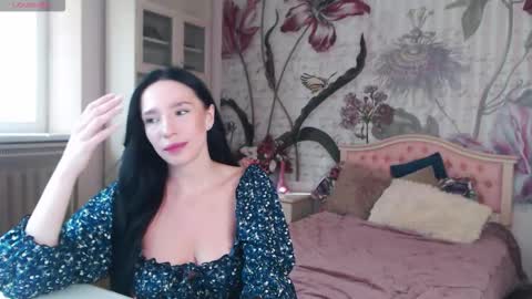 Veronica online show from 09-17-25, 12:40